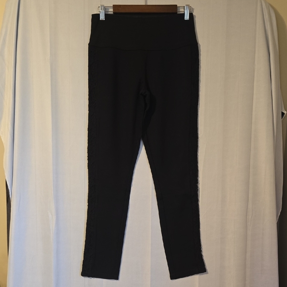 Ruby Ribbon Black Leggings with Lace Size Large NWOT - Picture 1 of 8